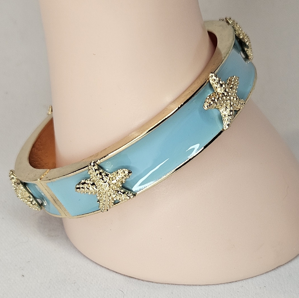 Starfish Bangle Bracelet